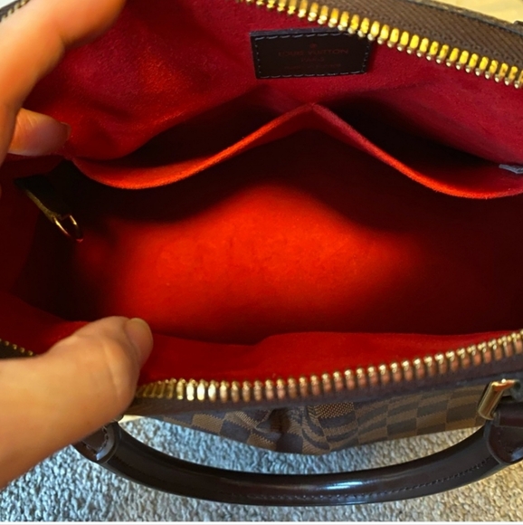 Louis Vuitton Damier Ebene Trevi PM Shoulder Bag - Picture 10 of 11